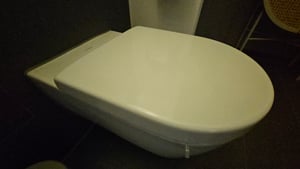 WC Sitz - Toilettensitz - für Roca Debba - 36,5 X 44,5 Cm - Antibakteriell - Selbstschließend - Abnehmbar - Toilettendeckel Kunden-Foto 1