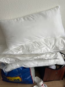 4er Set Kissen (45x45 cm) - hoher Komfort - Microfaser - Reißverschluss für Füllung - waschbar - allergikergeeignet - erholsam – Dekokissen Kunden-Foto 4