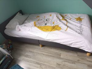vidaXL Struttura letto senza materasso grigio scuro 90x190 cm tessuto Foto del cliente 1