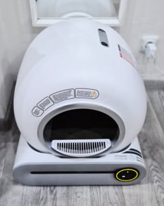 okwish Samočisticí kočičí toaleta pro více koček - Extra velká - 65L + 9L Velká kapacita - Ovládání přes aplikaci, Elektrická kočičí toaleta Fotografie od zákazníka č. 3