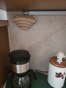 Dehner Klapptisch Macao, Balkontisch, Beistelltisch, ca. 60 x 50 x 36 cm, FSC® Akazienholz, geölt, natur Kunden-Foto 1