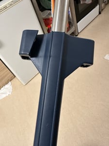 Mopa rotatoria de 360° con escurridor y dispensador de detergente, barra telescópica y 2 repuestos para el cabezal. Modelo: SqueezeMop Foto del cliente 1