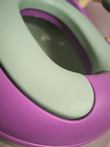 YARDIN Kinder Töpfchen Kindertoilette Babytopf WC, Kinder Toilettensitz Toilettentrainer mit Griffe und Anti-Rutsch, für Kinder ab 1 jahr, Grün-Typ A Kunden-Foto 3