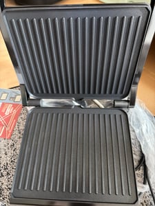 Olvy Kontaktgrill, 2000W, Elektrogrill Sandwichmaker, 5 Programme, Paninimaker, Grilltoaster indoor Grill, PFAS-freie Platten, Tisch Grill Kunden-Foto 4