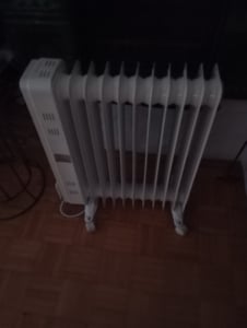 VonHaus Ölradiator 2500W, 11 Lamellen Elektroheizkörper, Weiß, 3 Heizstufen, Verstellbarer Thermostat, Tragbar Kunden-Foto 1