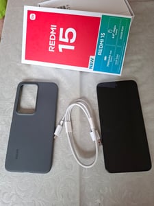 Xiaomi Redmi 15 8/256GB Schwarz 144Hz Display Kunden-Foto 1