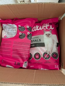 Calitti Silikat Katzenstreu – Premium Kristallstreu, antibakteriell & staubfrei – 8er Set (8×3,8 L = 30,4 L) Kunden-Foto 1