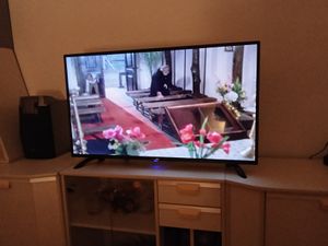 ANTTEQ AB42D1, televizor, 42 palců (107 cm), Dolby Audio, LED, trojitý tuner DVB-C / T2 / S2, CI+, HDMI, mediapřehrávač přes USB, včetně hotelového režimu Fotografie od zákazníka č. 1
