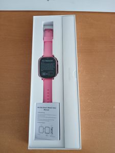 4G Smartwatch für Kinder mit GPS-Tracker und Video Telefonfunktionen, HD Touchscreen, SOS, SIM-Telefon Uhr mit Kamera, Puzzle-Spiele, IP68 Wasserdicht Kunden-Foto 1