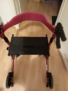 KESSER® Rollator Aluminium faltbar, höhenverstellbar & bis 136 kg belastbar Kunden-Foto 2
