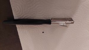 Fackelmann Pendelschäler OVALGRIFF, Universalschäler aus Edelstahl, robuster Schäler für Gemüse und Obst mit scharfer Klinge (Farbe: Silber) Kunden-Foto 1