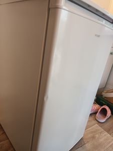 Exquisit Kühlschrank KS185-4-HE-040E inoxlook | 190 l Nutzinhalt | Schnell-Kühlfunktion | Alarm Kunden-Foto 10