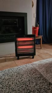 NEO TOOLS Chauffage infrarouge sur pied, chauffage radiant Chauffage halogène Chauffage infrarouge 3 niveaux de chauffage Photo du client 1