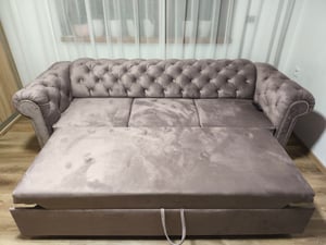 FURMEB 24, pohovka SWAROWSKI s možností rozložení na lůžko, rozměry 237x95 cm, prošívaná, s diamantovým vzorem, barva: vínová Fotografie od zákazníka č. 1