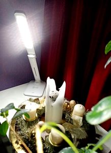 Schreibtischlampe mit QI Ladefunktion LED Dimmbare Tischleuchte 3 Helligkeitsstufen Touch Control 9W USB-Anschluss Memory-Funktion Retoo Kunden-Foto 1