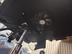 Gaming-Stuhl mit Ventilator, Bürostuhl, Luftkühler und Kühlung – Belüfteter Kühlsitz, mit Liegefunktion,  sanfte Vibrationsmassage, Schwarz Kunden-Foto 4