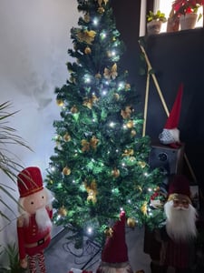 Sztuczna choinka COSTWAY 210 cm, choinka z metalowym stojakiem, choinka z igłami PVC, sztuczna choinka idealna do domu, biura, sklepów i hoteli, zielona Zdjęcie produktu od klienta nr 7