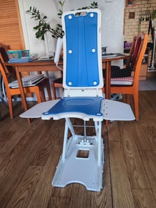 SucceBuy sollevatore di sedia elettrico da, attrezzatura per il sollevamento da terra di persone anziane per anziani, regolabile in altezza da 7,7 a 52 cm, supporta fino a 140 kg Foto del cliente 1