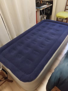 FCH Luftmatratze mit eingebauter Pumpe,190 x 99 x 45CM Blow-up-Matratze mit weicher stromfleischiger Oberseite, Aufblasbarer Mattress Kunden-Foto 2