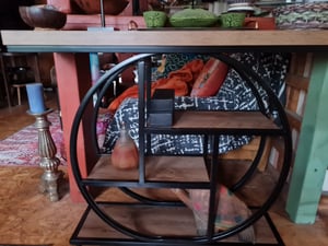Konzolový stolík Tribesigns, 105 cm, industriálny 4-poschodový rozkladací stolík, predsieňový stolík s okrúhlou základňou, úzky akcentový stolík do predsiene z dreva, antracitovo čierny Fotografia od zákazníka č. 1