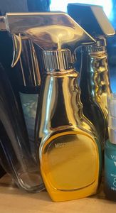 Moschino Gold Fresh Couture, Ženy, 100 ml, Nádoba na jedno použitie, Grapefruit, Mandarínka, Mango, Broskyňa, Hruška, Rebarbora, Jazmín, Konvalinka, Orchidea, Akigalawood, Pižmo, Pačuli, Santalové drevo, Vanilka Fotografia od zákazníka č. 1