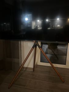 myWall HT 22, 81,3 cm (32"), 190,5 cm (75"), 200 x 200 mm, 600 x 400 mm, Kov, Drevo, Čierna, Vlašský orech Fotografia od zákazníka č. 3