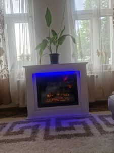 Juskys Elektrokamin 1000 / 2000 W - Standkamin mit Heizung, LED & Timer - Weiß Kunden-Foto 6