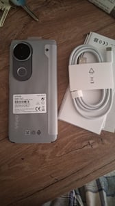VIVO V50e, 17,2 cm (6.77"), 8 GB, 256 GB, 50 MP, Android 15, Schwarz Kunden-Foto 1