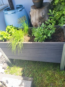 Hochbeet 98 x 40 x 59 cm 100 Liter Holzoptik robust witterungsbeständig grau Kunden-Foto 1