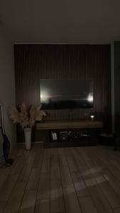 Tribesigns - Supporto TV in legno, adatto per televisori da 55, 60, 65 e 70 pollici, mobile porta TV in stile rustico con gambe coniche e due ripiani aperti Foto del cliente 1