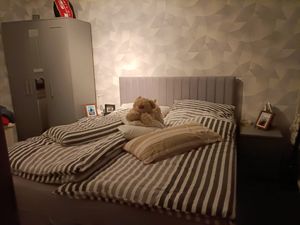 TRADA Adele Boxspringbett 180x200 Elektrisch verstellbar Taschenfederkern Doppelmatratze 9 Zonen Topper Bett mit Bettkasten Velour Stoff Beige Kunden-Foto 11