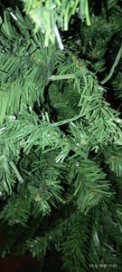 Yakimz 210 Albero di Natale artificiale con 1200 aghi in PVC, 400 luci LED bianco caldo e supporto in metallo, abete, albero di Natale Foto del cliente 1