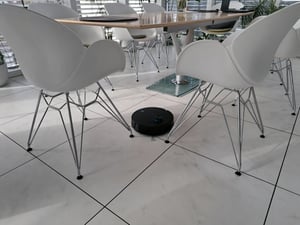 Robot aspirapolvere a secco TU20UL 8000 Pa di potenza di aspirazione, robot aspirapolvere con stazione di aspirazione 4L, 200min, rilevamento laser degli ostacoli supportato da AI Foto del cliente 2