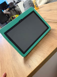 Tablette pour enfants 10 pouces, Android 16, 24 Go de RAM, 128 Go de stockage, contrôle parental, écran HD IPS 1280 x 800, batterie 6000 mAh, avec coque de protection Photo du client 8