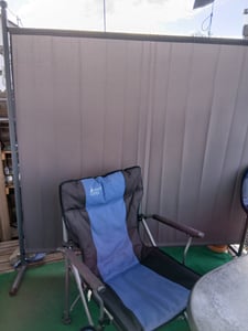 Paravent Outdoor Wetterfest 180 x 178 cm Schwarz | Raumteiler Stellwand Innen | Garten & Balkon Sichtschutz Blickdicht Kunden-Foto 1