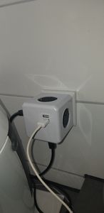 Unité d'alimentation Connecteurs de sortie CA 220-240 V 4 CEE 7/3 Photo du client 2