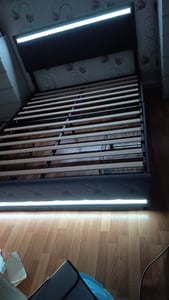 ProximaX lit rembourré 140x200cm avec fonction de chargement, LED et tête de lit réglable en hauteur, lit double avec sommier à lattes et 4 tiroirs, lit de rangement lin, gris Photo du client 3