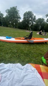 Puluomis SUP Board mit Sitz 335cm,  Stand Up Paddle Boards Set, Paddling Paddelboard Surfbrett Aufblasbar, Pumpe Tragetasche und Zubehör, MB. bis 150Kg, Orange Kunden-Foto 1