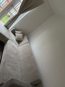 GrekPol Ecksofa mit Schlaffunktion Lila Poso Hellgrau Universal Kunden-Foto 2
