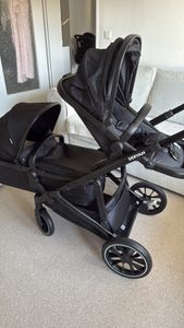 Deryan Evy V2 Kinderwagen 2in1 - Duo Kinderwagen - Erweiterbar inklusive Babywanne und Sitz - Schwarz Kunden-Foto 1