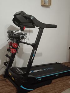 Laufband Thunder ICON BLACK 115x42cm 17km/h FitShow klappbar Bluetooth Kunden-Foto 1