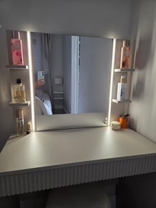 IDOHOME-Schminktisch ELENA mit Schublade in Kaschmir mit Spiegel und LED-Beleuchtung geriffelte Front eleganter Frisiertisch für Schlafzimmer Kunden-Foto 3