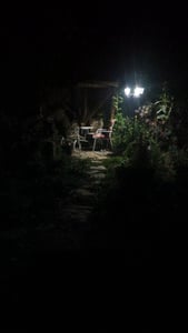Outsunny Solar Gartenlaterne mit 3 flammig Solarlaterne 120 Lumen Kunststoff Kunden-Foto 1