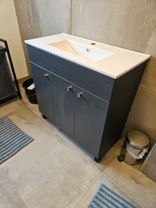 paplinskimoebel Waschbecken mit Unterschrank IGA Waschtischunterschrank, Stehend, Eckig, Keramik, Badmöbel Set Waschplatz (Graphit, 80 cm) Kunden-Foto 1