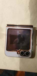 Galaxy Z Flip6 - Yellow - 512 GB Kunden-Foto 3