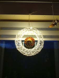 LED-metaalkrans zilver met 960 LED's in warm wit - 36 cm - Decoratieve krans om op te hangen, geschikt voor buiten, met timer Klantenfoto 3
