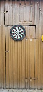 Sisal Dartscheibe inkl. 3 Dartpfeilen, Abwurflinie, Maßband und Montagematerial Kunden-Foto 1