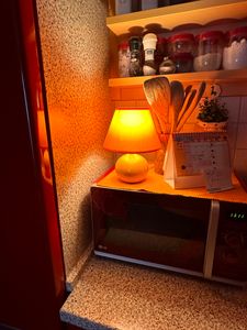 BRILLIANT natürliche Tischleuchte PIA | Tischlampe mit Holzfuß + Leinenschirm | E27 Fassung max. 40W | Holz/Textil Kunden-Foto 1