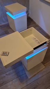 2x Intelligenter LED Nachttisch mit Ladestation,Weiß Front Hochglanz Nachtkommode mit 3 Schubladen,Beistelltisch Kommode für Schlafzimmer 45x40x67cm Kunden-Foto 5