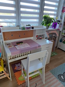 Biurko dla dzieci COSTWAY, drewniane biurko dla dzieci z krzesłem, półkami, szufladami i szafką, biurko młodzieżowe dla dzieci od 3 lat, białe Zdjęcie produktu od klienta nr 1